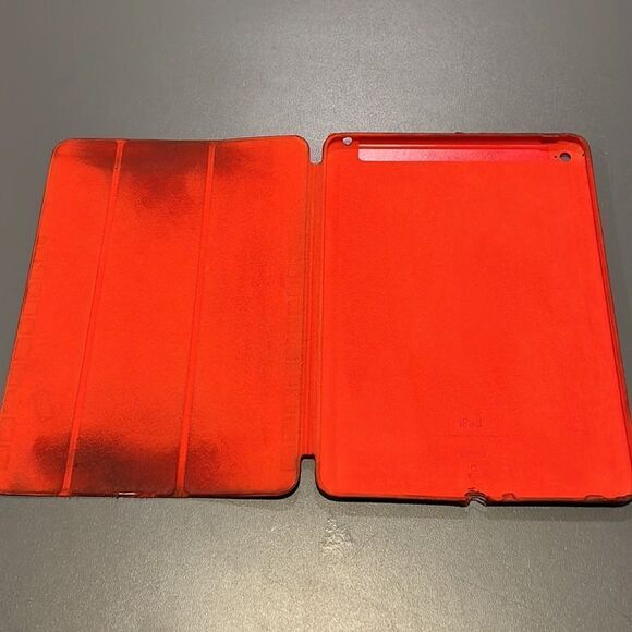Apple iPad Air 2 red case - Picture 2 of 5